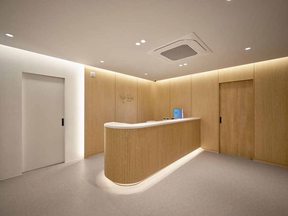 UH Suite The Coex 8/50