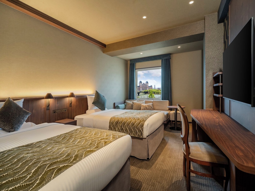 Standard, Twin Beds, Murphy Bed