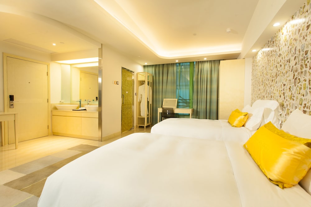 Harbour Bay Hotel 5/32