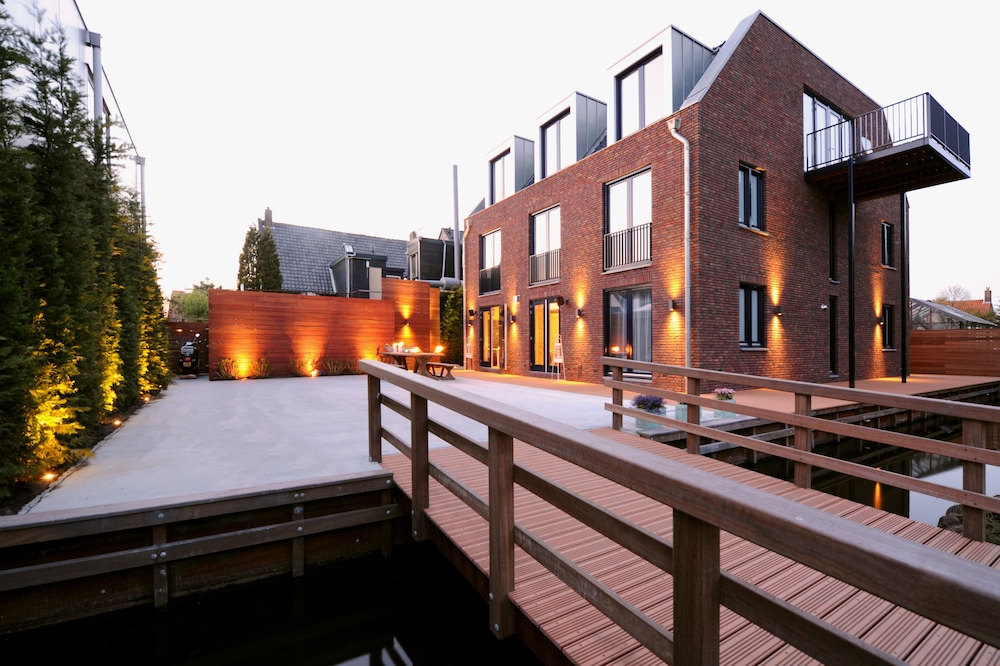 Blue Mansion Hotel 5/55