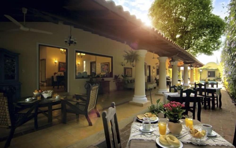 LA CASONA HOTEL BOUTIQUE 50/62