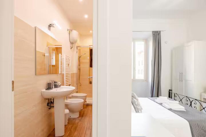 White King rooms 23/27