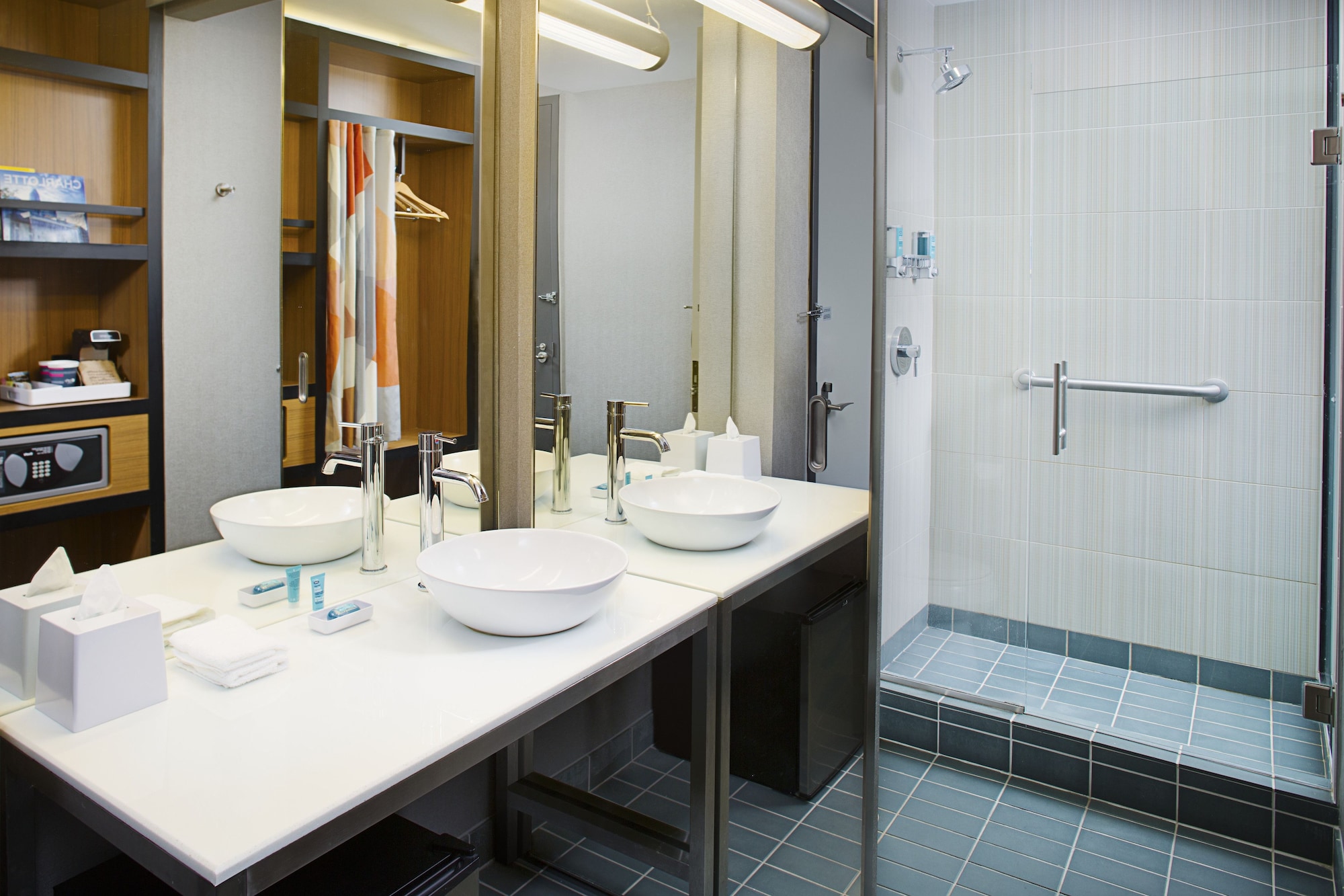 Suite, King Bed, Aloft Charlotte City Center 4/5