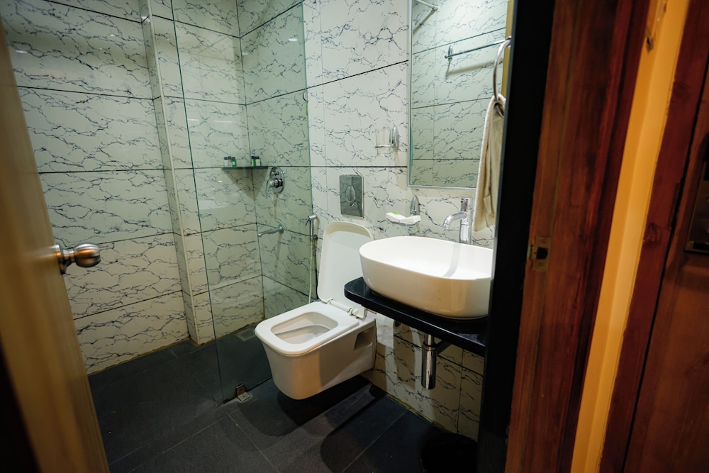 M Square Hotel 38/40