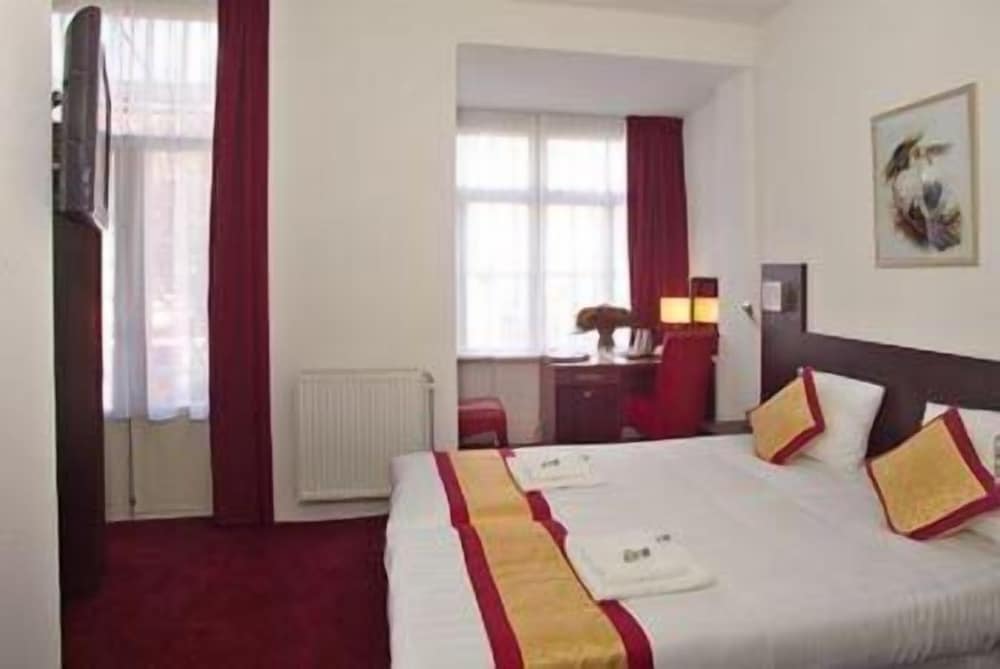 Hotel Allure 16/49