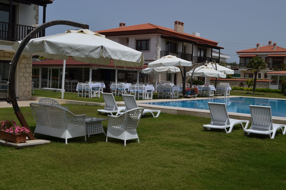 Nea Garden Hotel 25/28