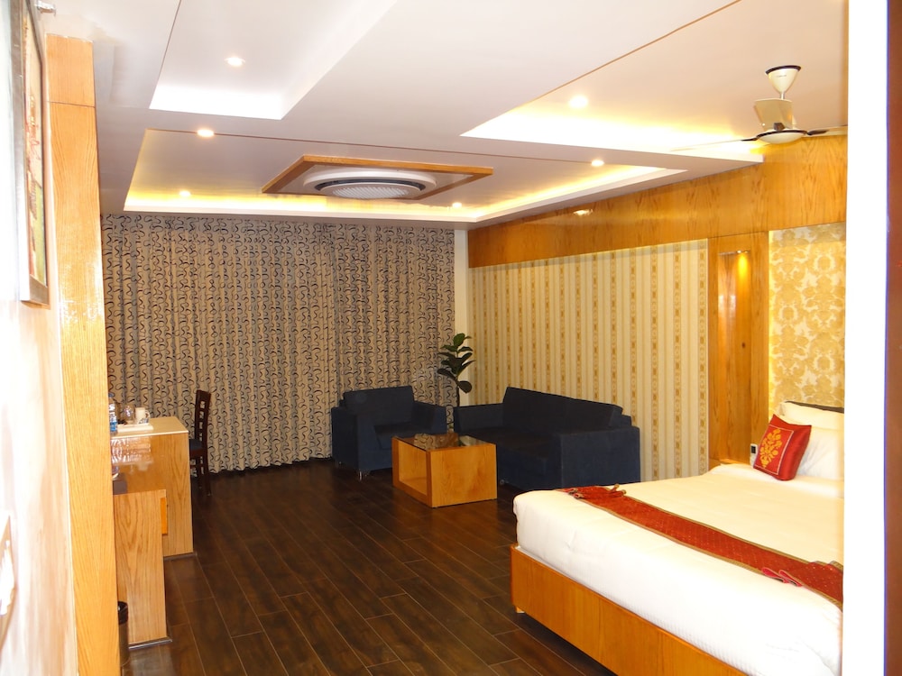 Hotel Tridev 33/47