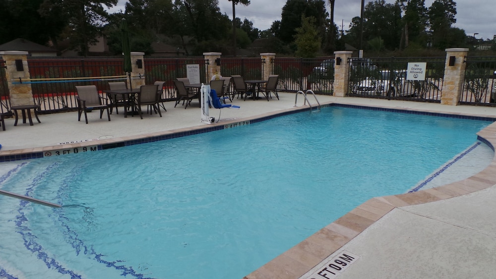 Holiday Inn Express & Suites Atascocita - Humble - Kingwood 7/66