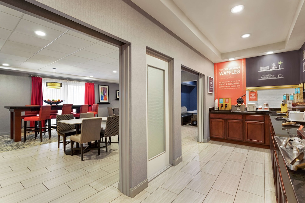 Hampton Inn Kansas City/Blue Springs 31/36