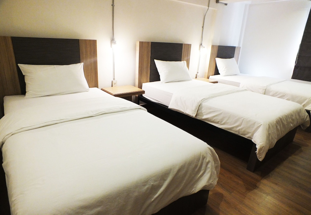 MIXED DORM