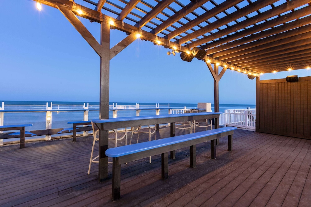 Wyndham Corpus Christi Resort North Padre Island 22/50