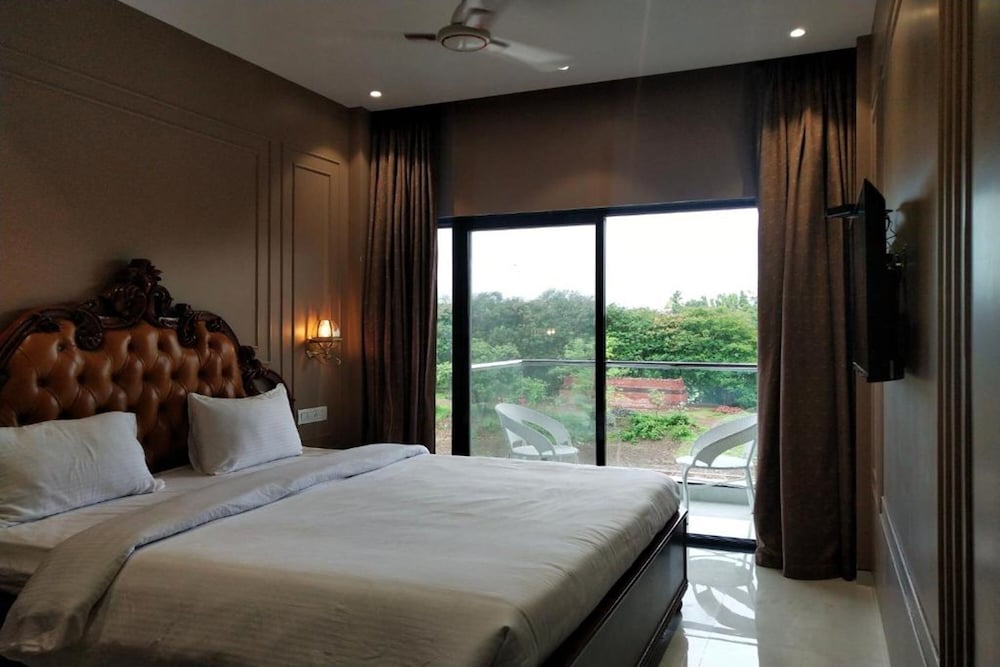 Paramount Riverfront Resort and Spa 18/50