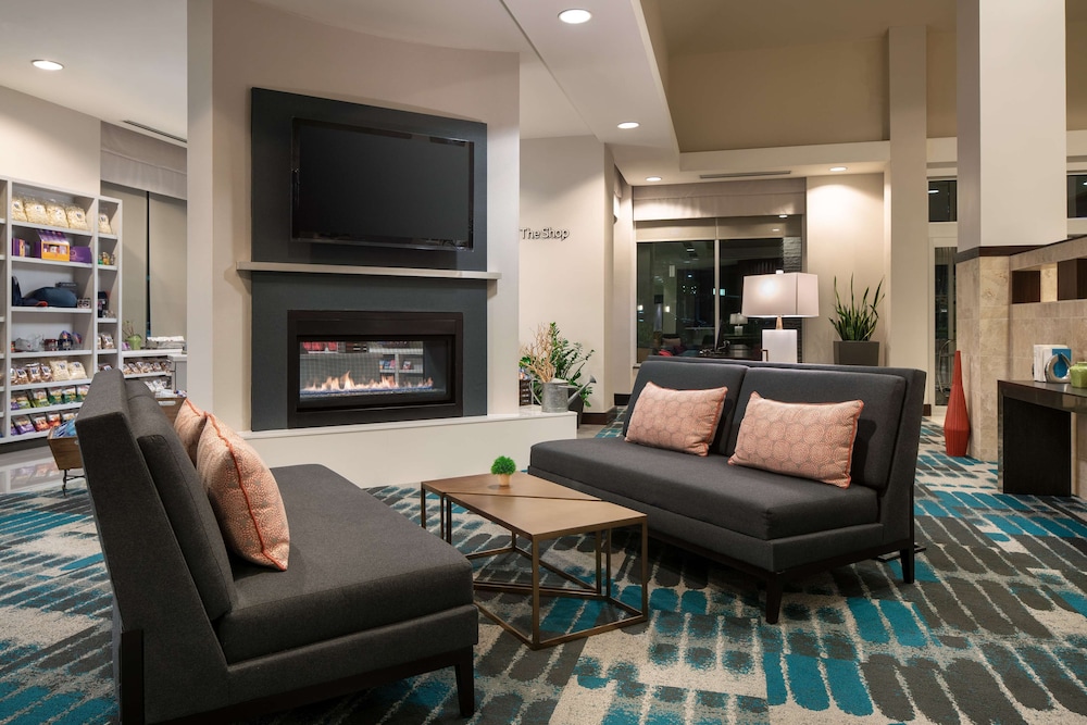 Hilton Garden Inn Cherry Creek 34/62