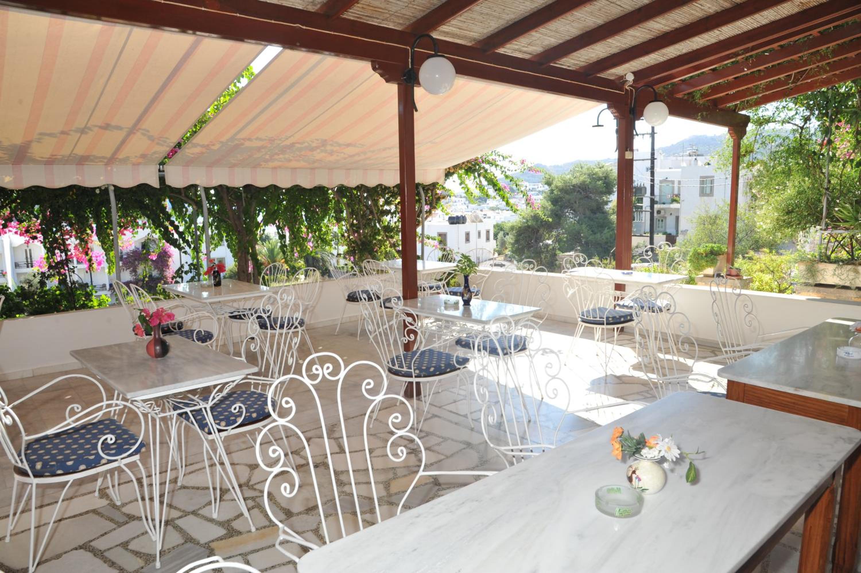 Casteli Hotel 34/49