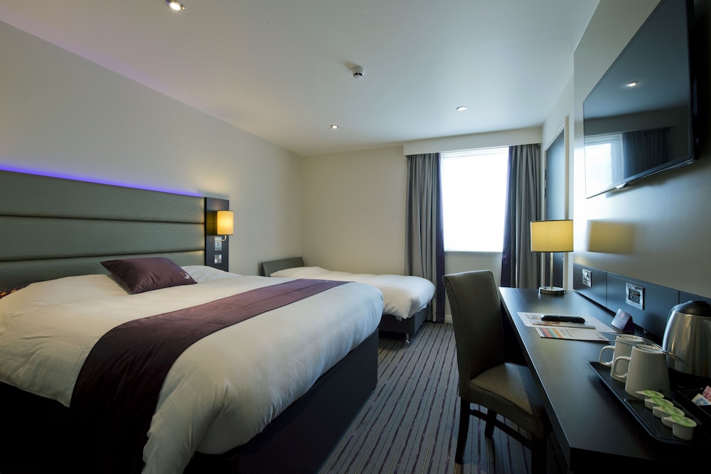 Premier Inn Bedford Town Centre (Riverside) 14/36