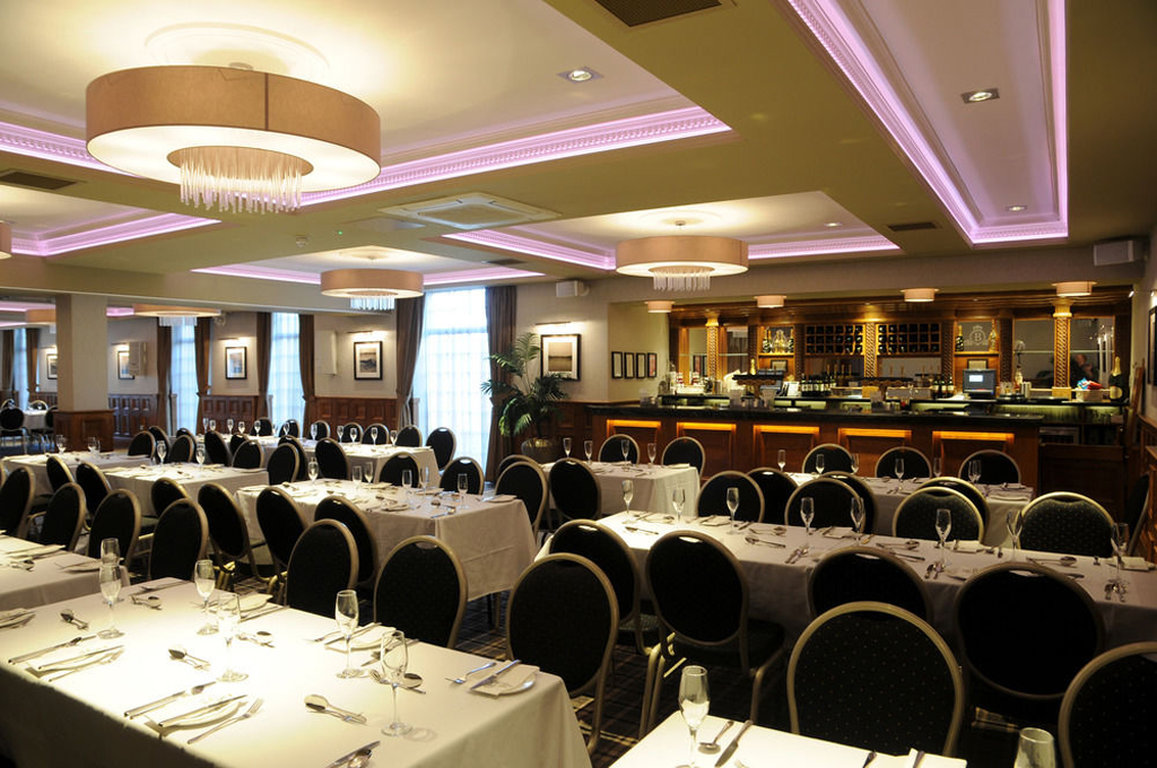 Busby Hotel 43/47