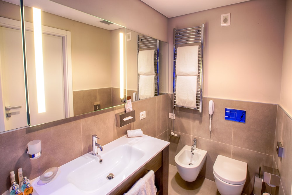 Doubletree By Hilton Hotel Yerevan City Centre 15/67
