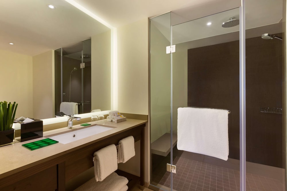 Hyatt Place Shenzhen Dongmen 70/79