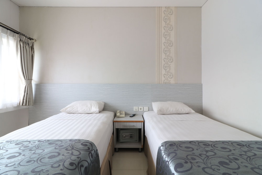 Kembang Hotel 11/19