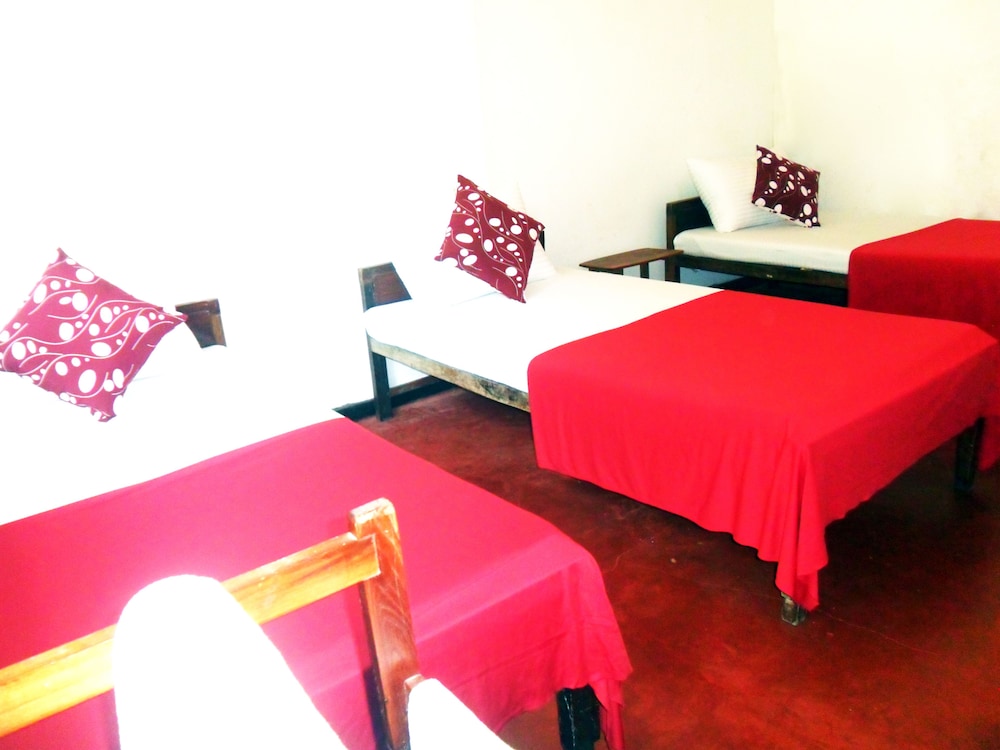 Mahaweli Regent Hotel 17/42
