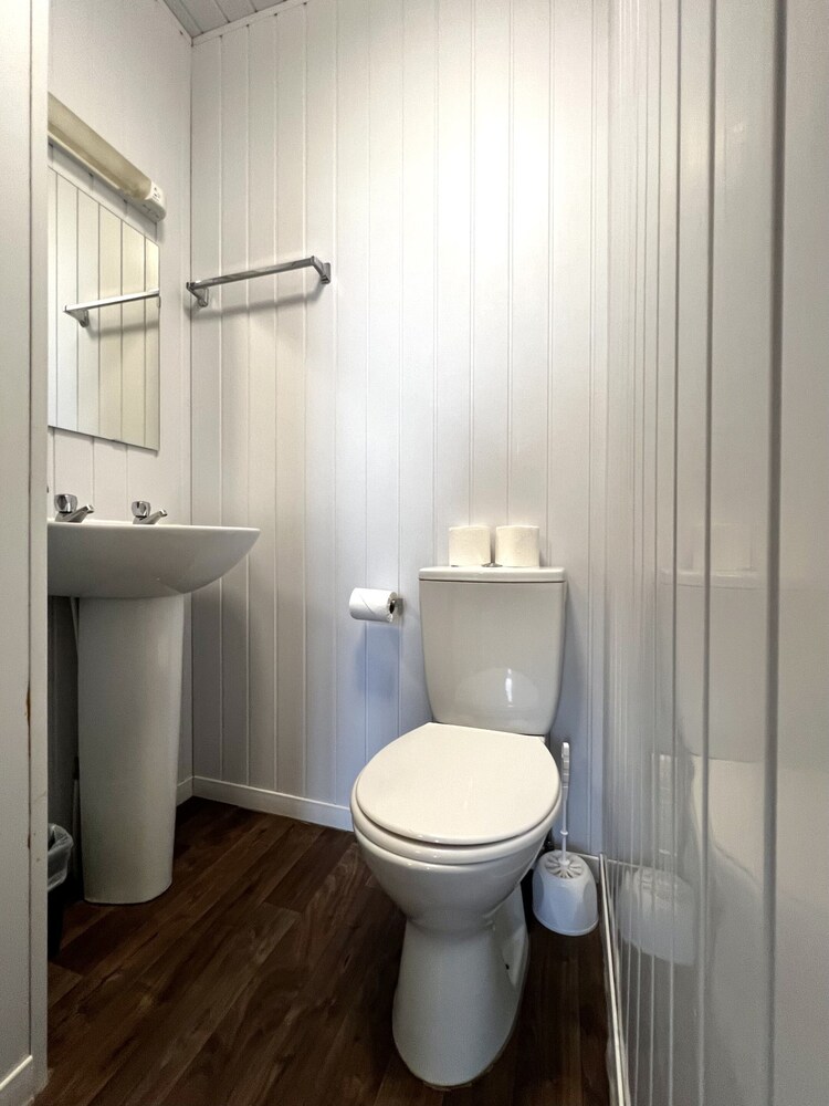 Central Cove Guesthouse 37/49