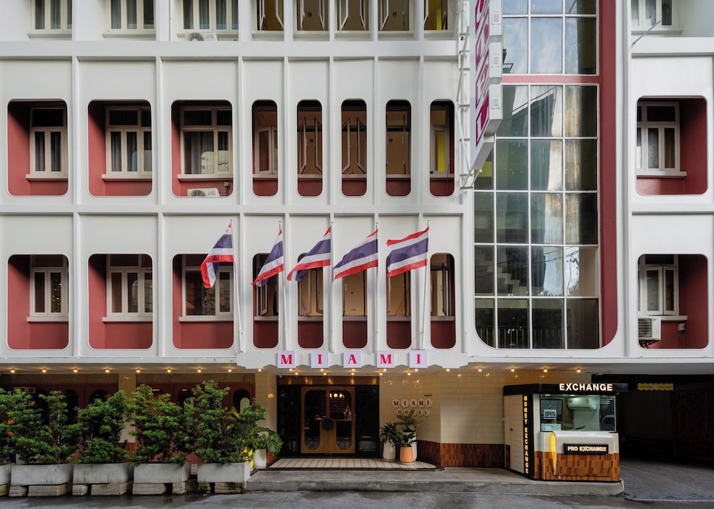 Miami Hotel Bangkok in BANGKOK