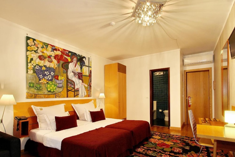 Hotel Mestre de Avis 18/50