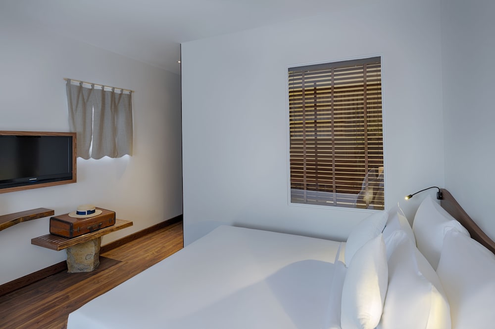 Silverland Min Hotel 24/47