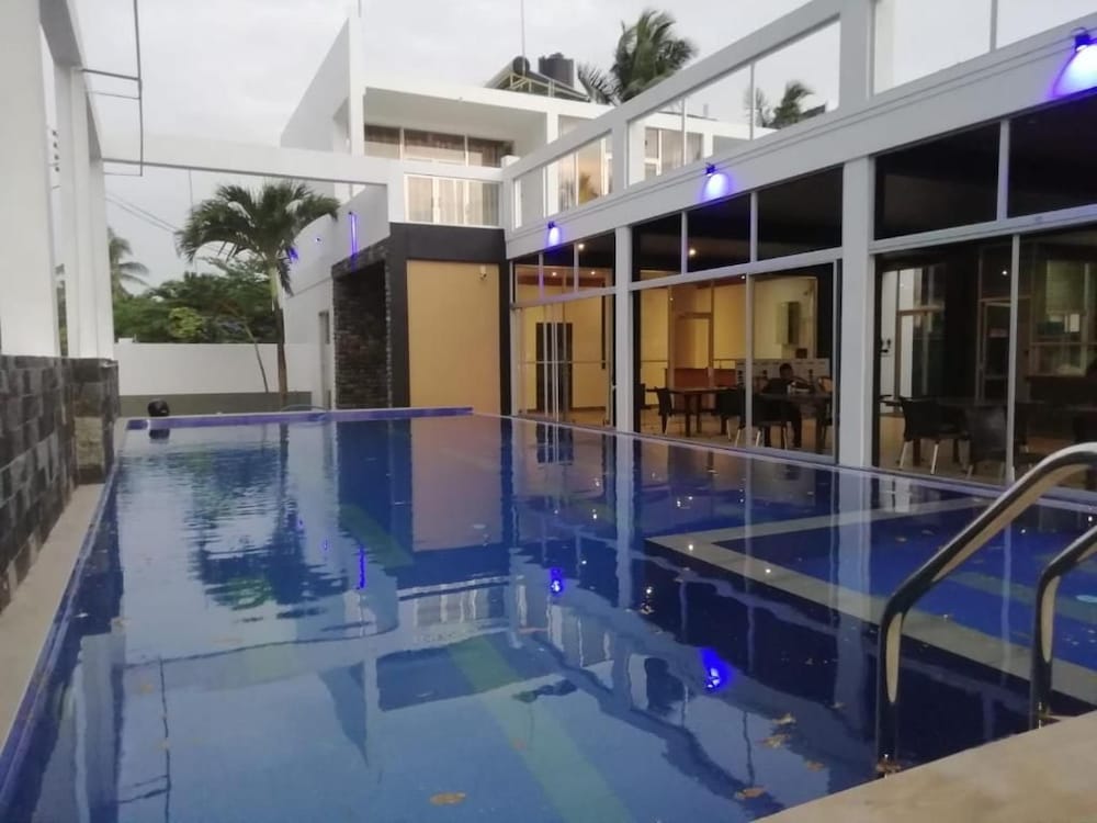 Saara Beach Hotel 26/50