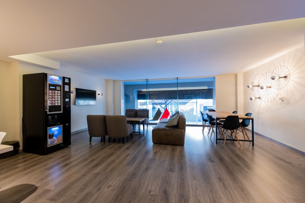 Aparthotel Atenea Calabria 32/47