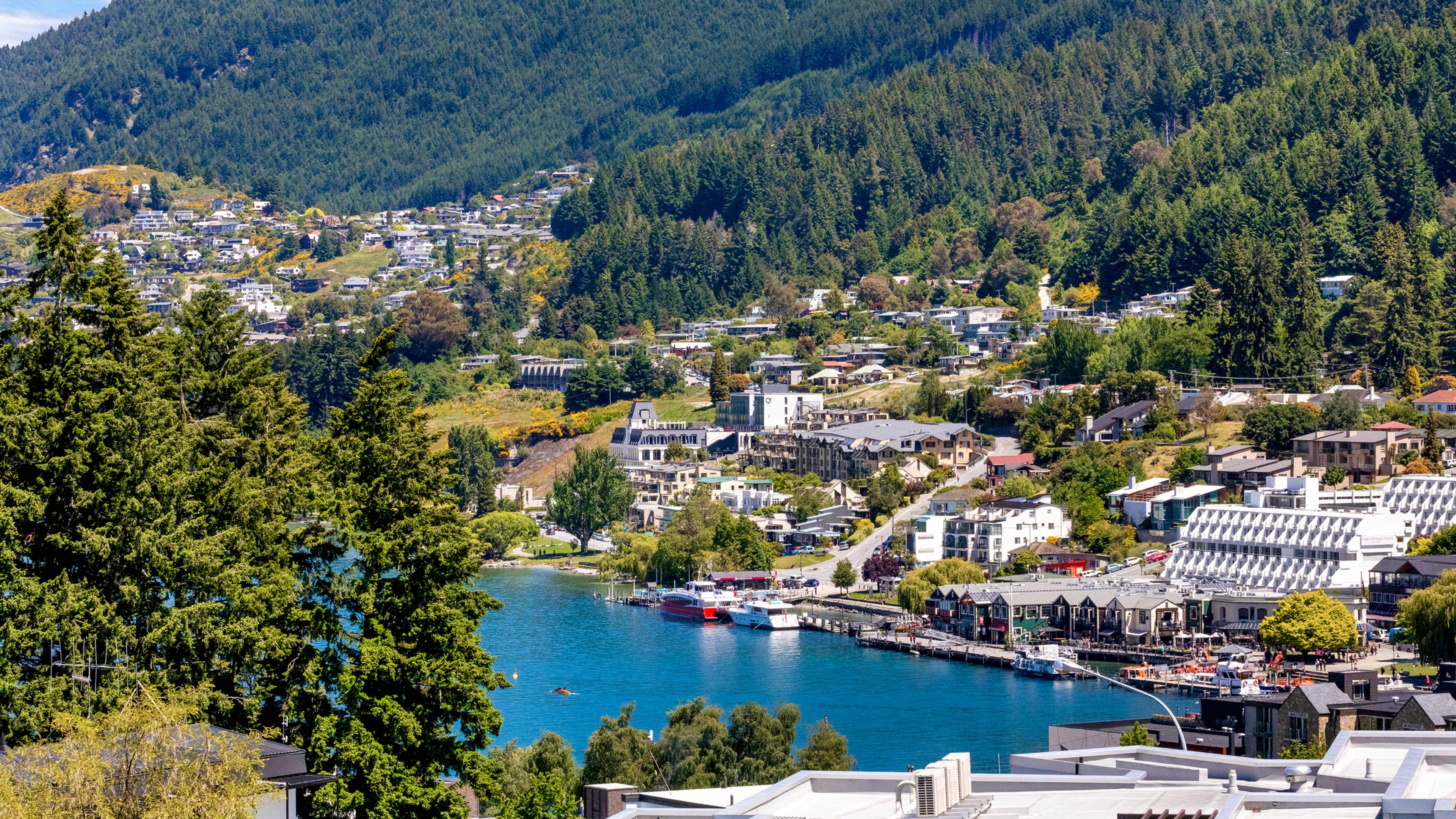 Holiday Inn Express And Suites Queenstown 73/79
