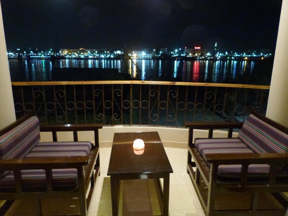 Luxor Plaza House 21/37