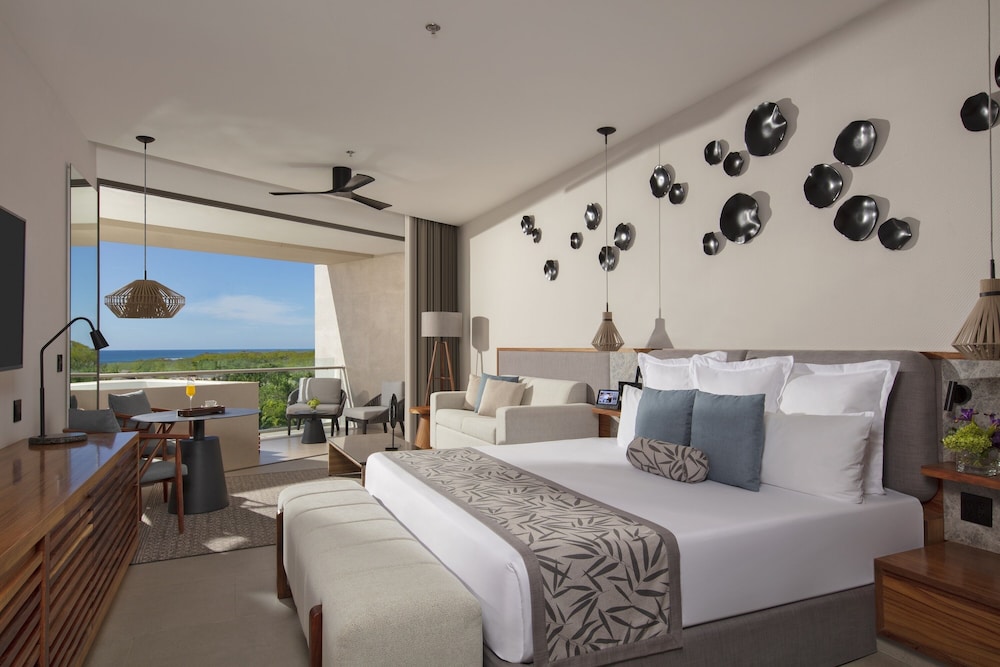 Secrets Bahia Mita Surf and Spa Resort 18/74