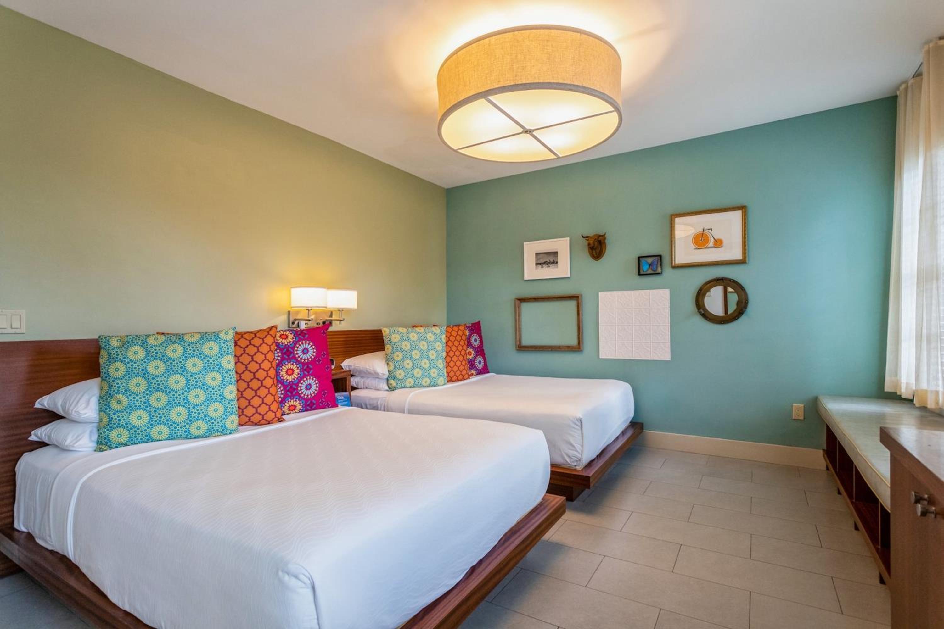 ROOM, 2 QUEEN BEDS