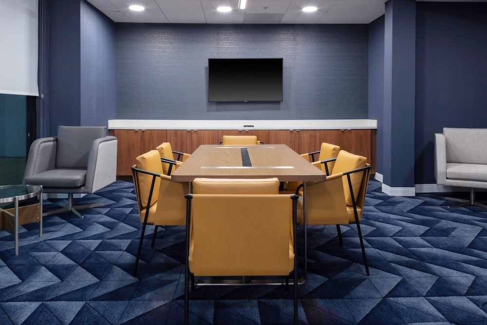 Courtyard by Marriott Memphis East/Galleria 19/26