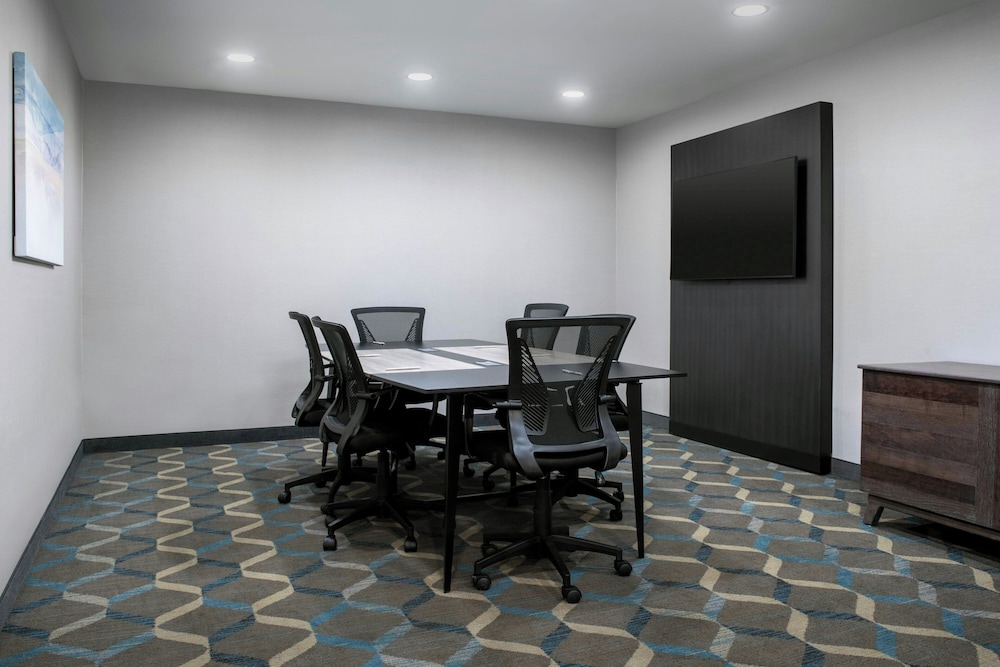 Staybridge Suites Baltimore Bwi Airport 40/54