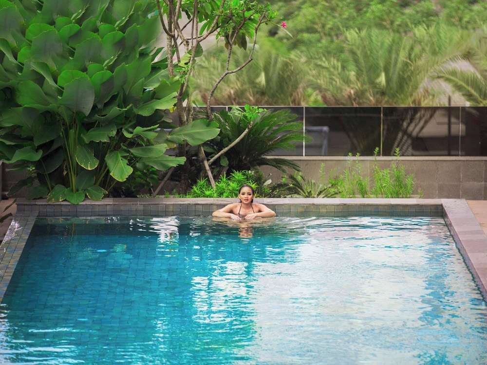 Fox Hotel Pekanbaru 45/50