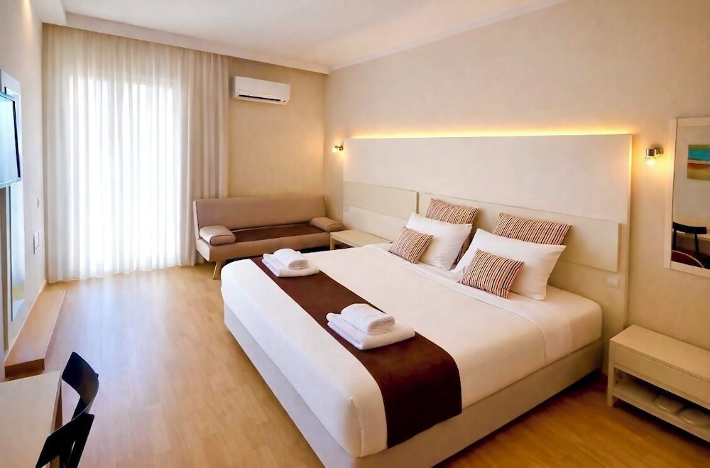 Nidimos Hotel 14/50