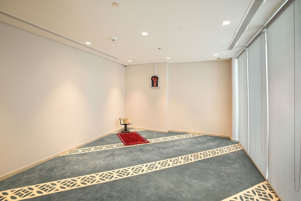 Millennium Executive Apartments Mont Rose 30/66