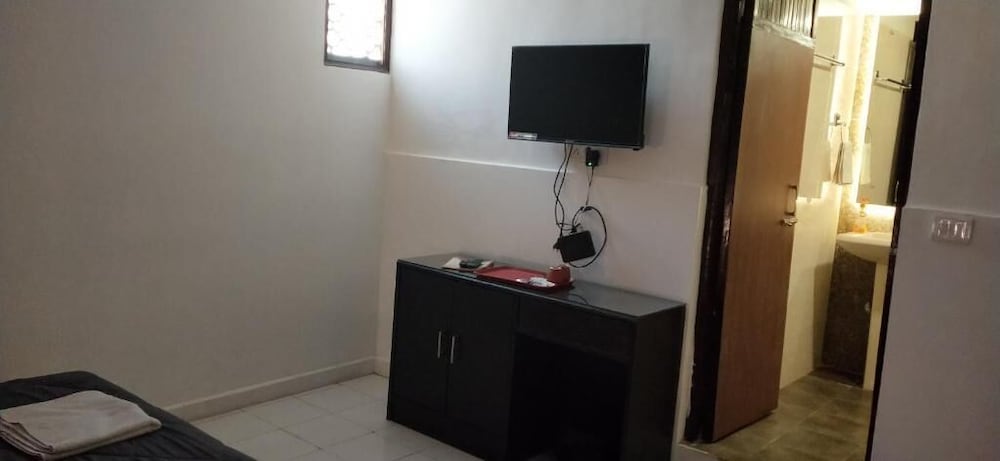 Joey's Hostel 34/47