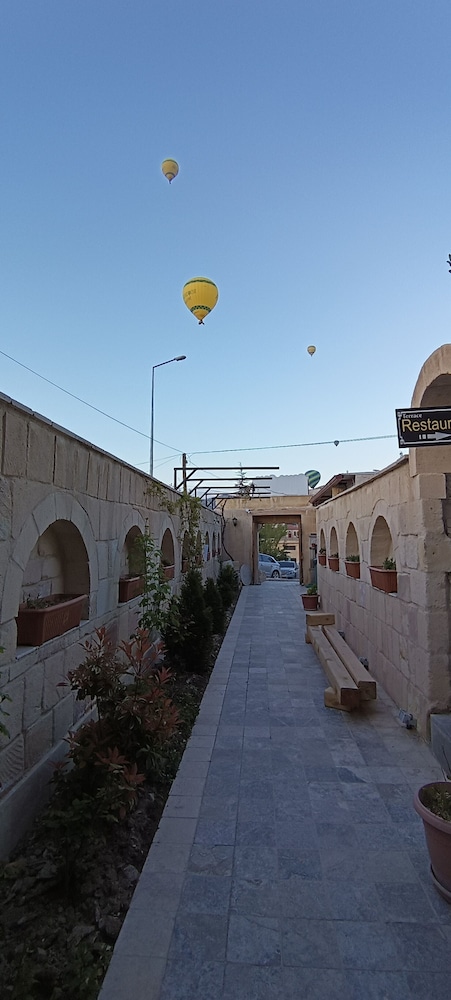 Cappa Cave Hotel 40/50