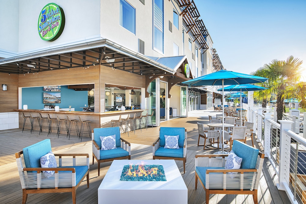 Compass by Margaritaville in Medford 23/38