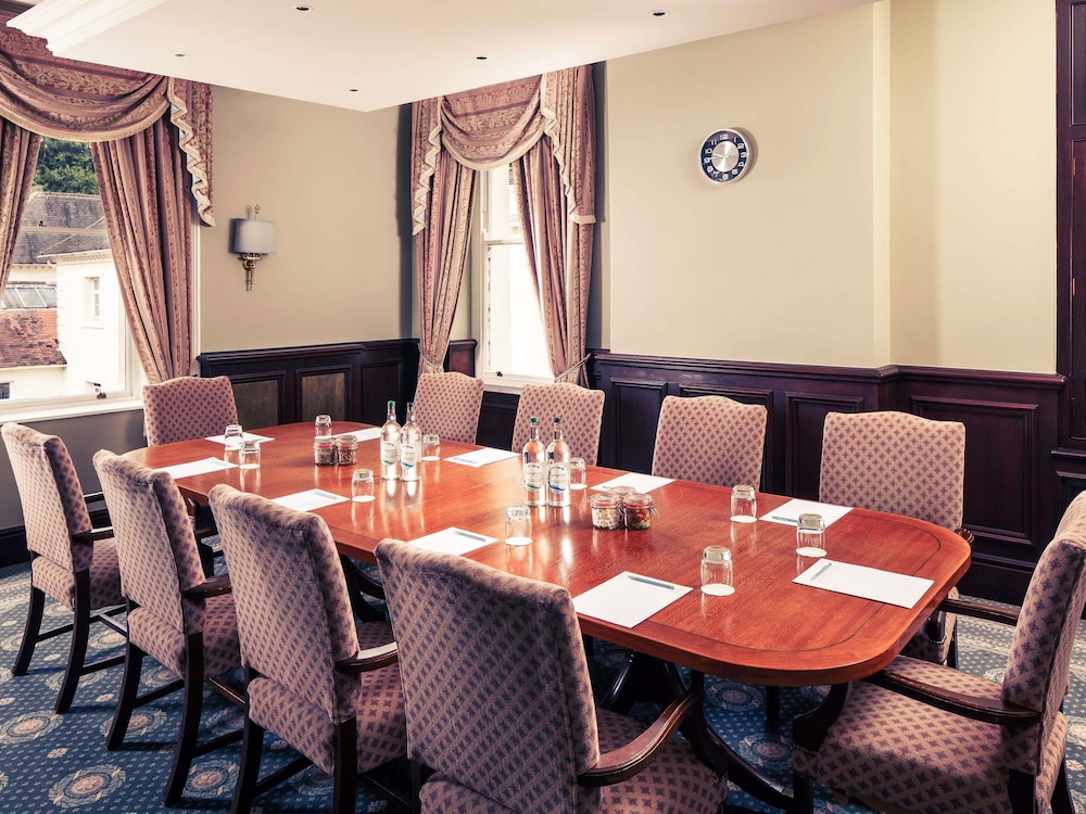 Mercure Gloucester Bowden Hall Hotel 60/70