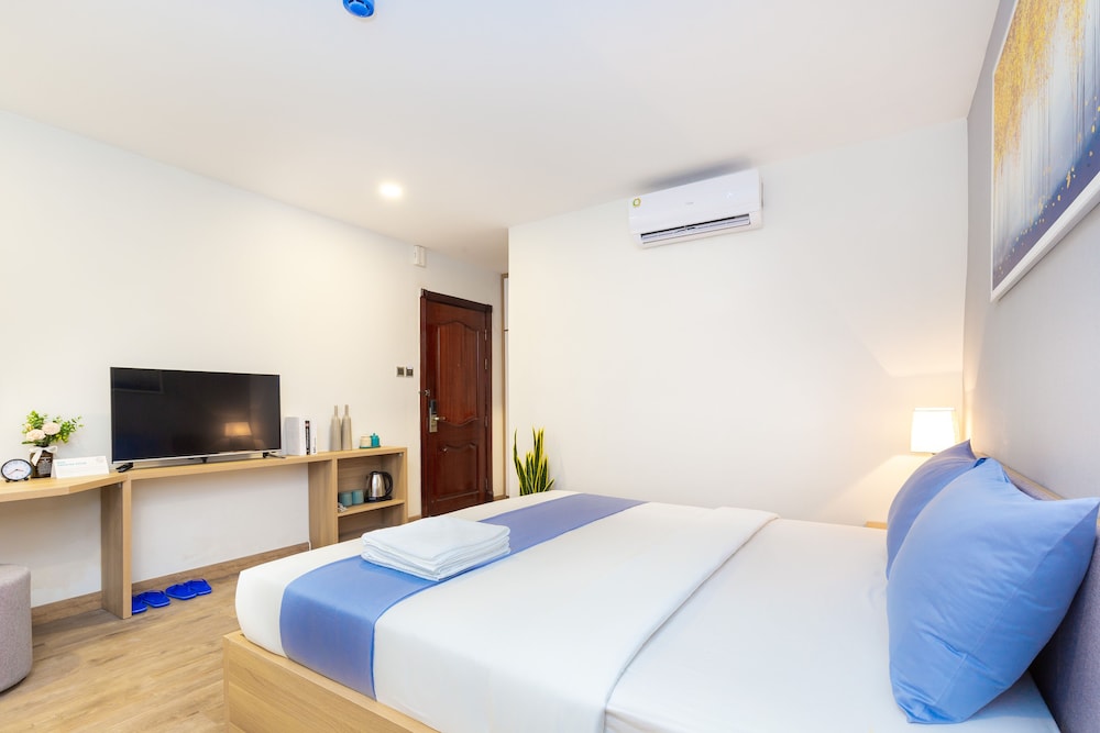 SAZI Resin Hotel - Free Nails/HairWash 21/50
