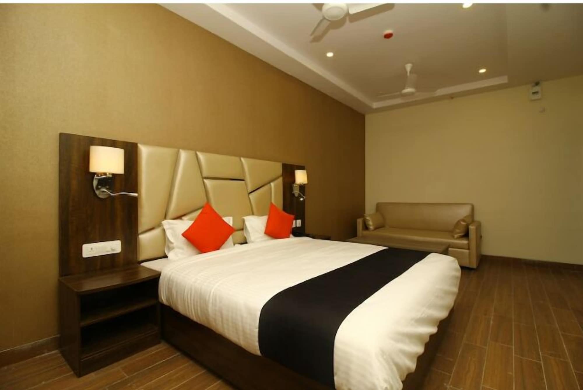 COMFORT, SUITE