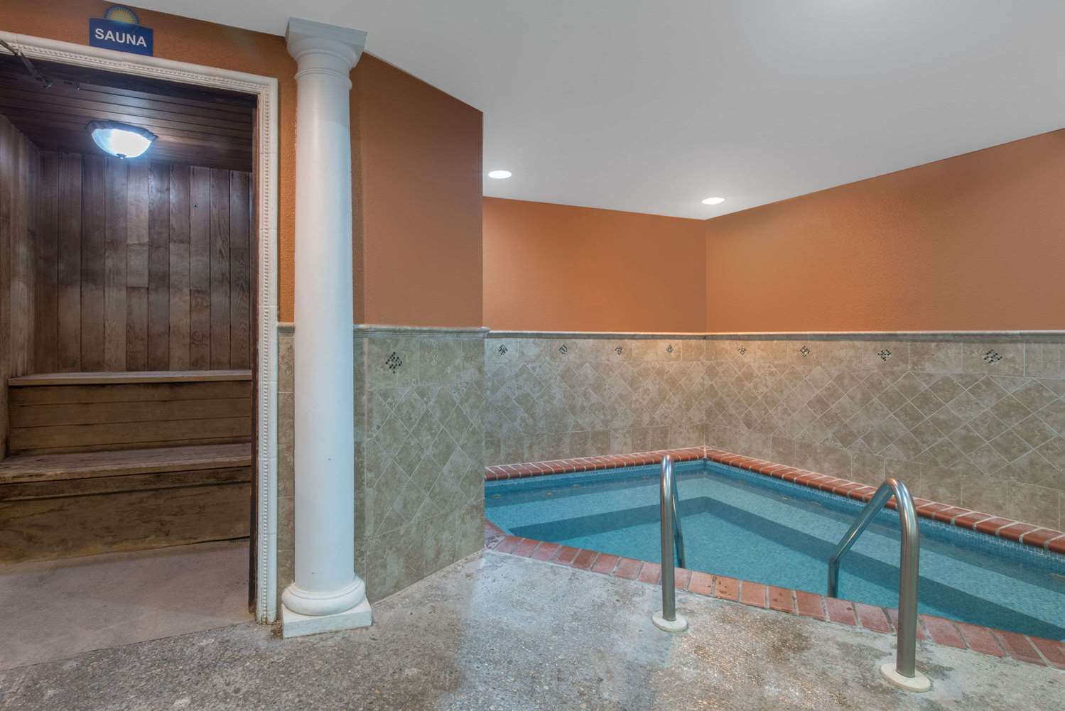 Days Inn by Wyndham Minot 19/30
