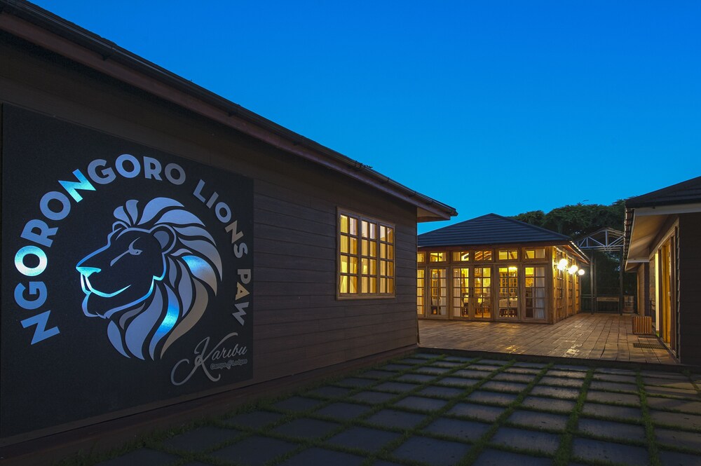 Karibu Camps and Lodges Lions Paw Ngorongoro 11/68