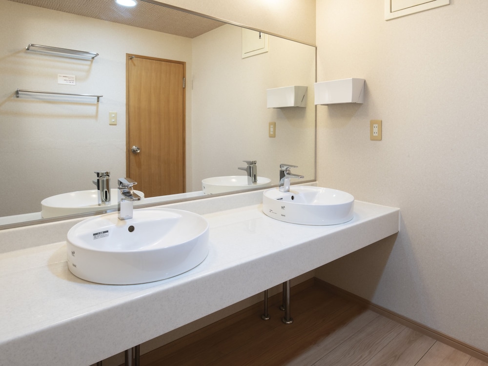 KAMOGAWA GRAND HOTEL 47/49