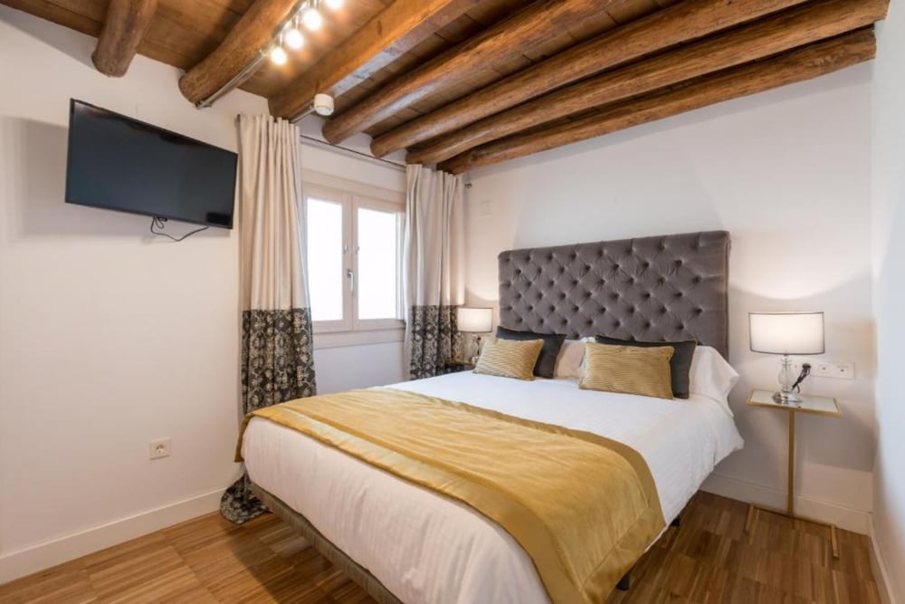 Oro del Darro Suites 8/48