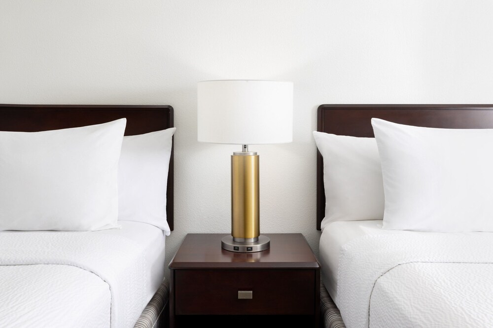 Springhill Suites Fresno 21/46